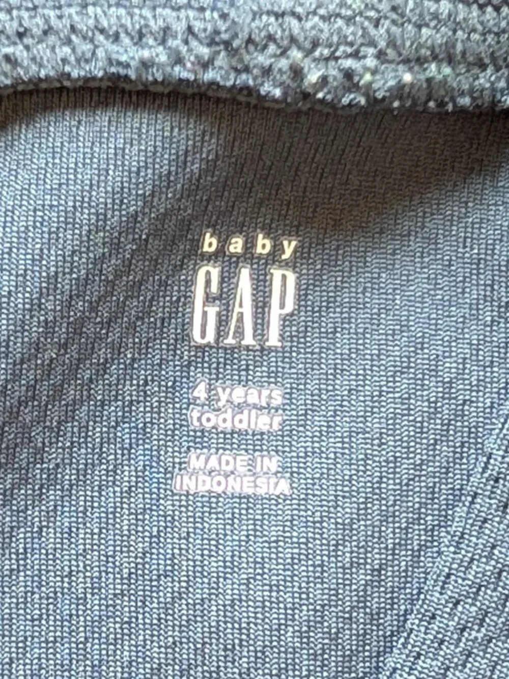 Baby Gap Rashguard - Picture 6 of 6